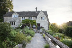 Cotswolds Cottage Garden